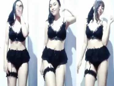 Laras Bali Live Hot Tanpa Jeda Full Video Viral poster